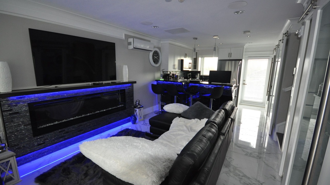 Photo of Livingroom in Vancouver South