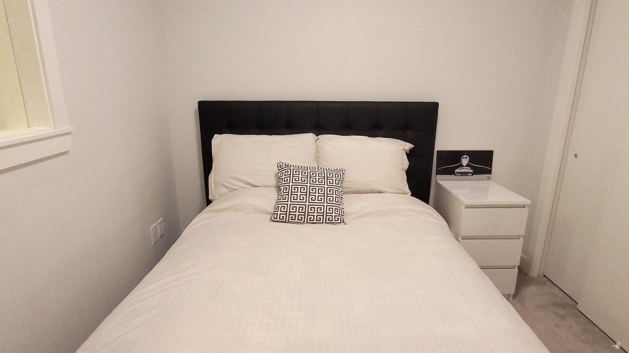 Photo of Bedroom in Langley