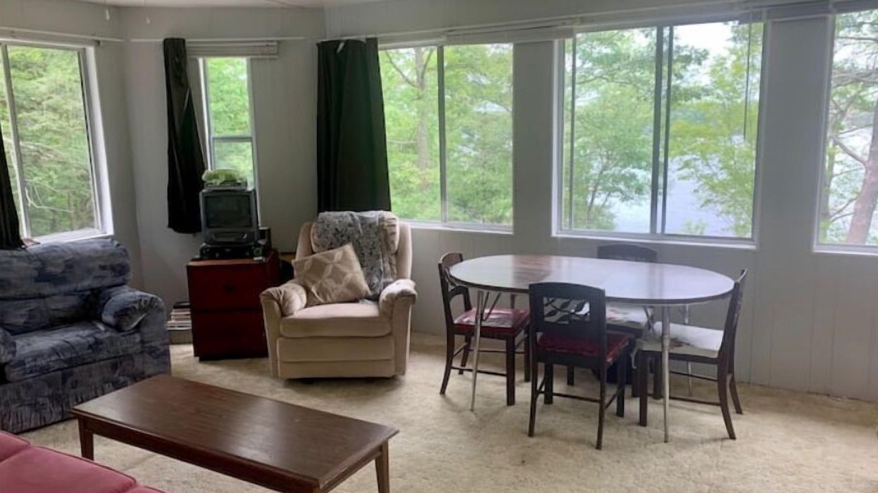 Photo of Livingroom in Tay Valley