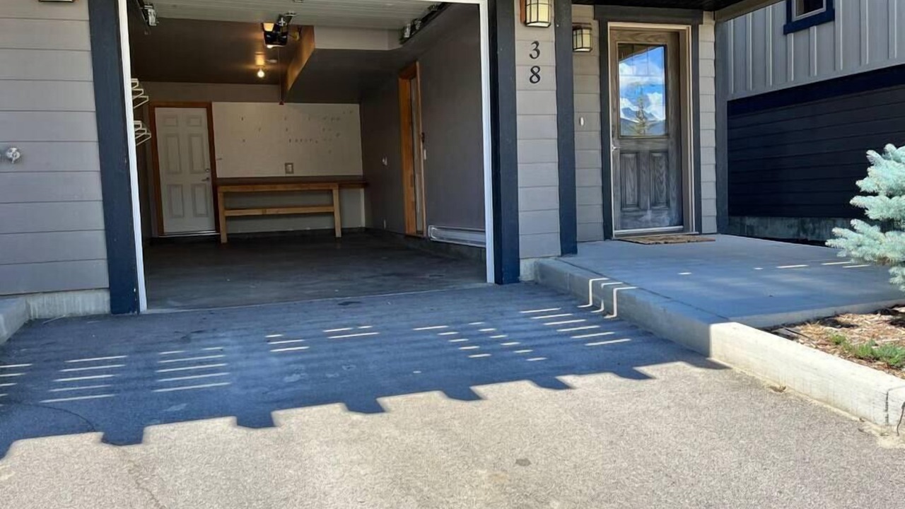 Photo of Others in East Kootenay