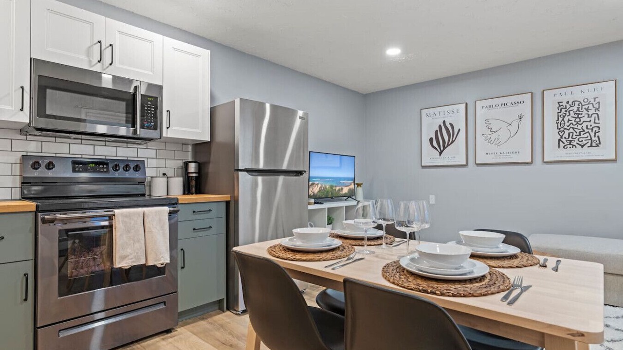 Photo of Kitchen in Jasper Place