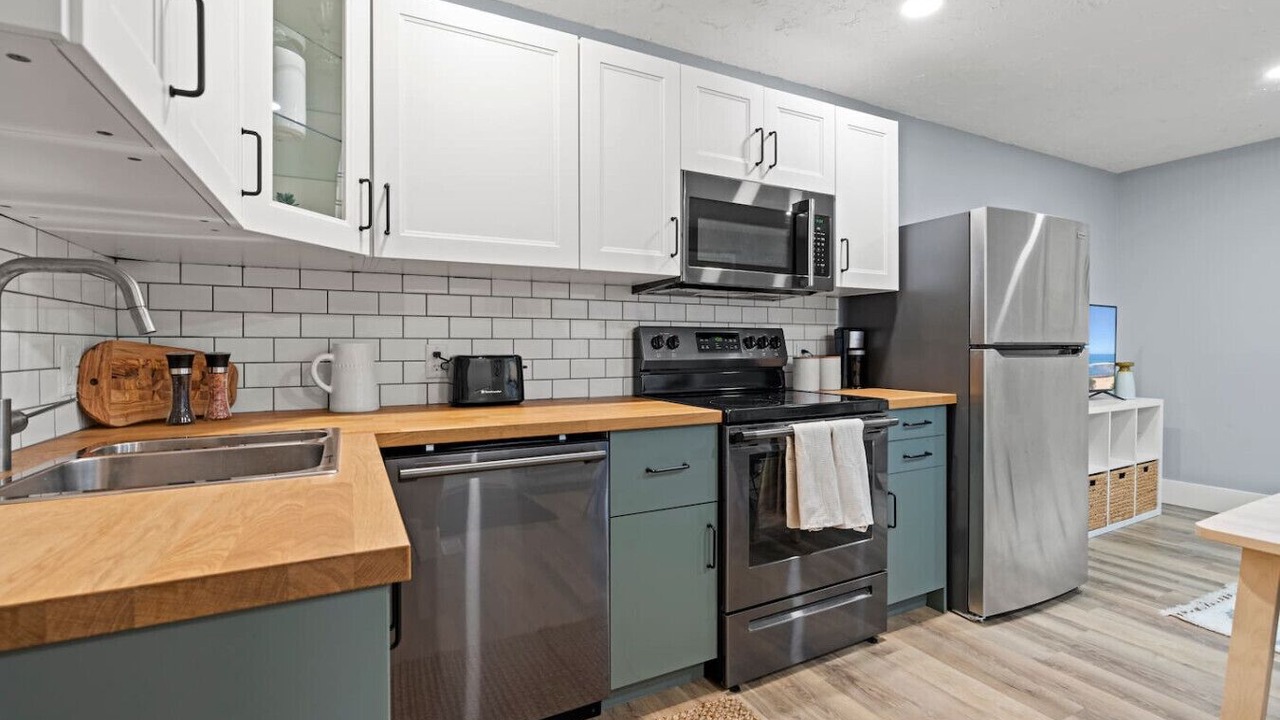 Photo of Kitchen in Jasper Place