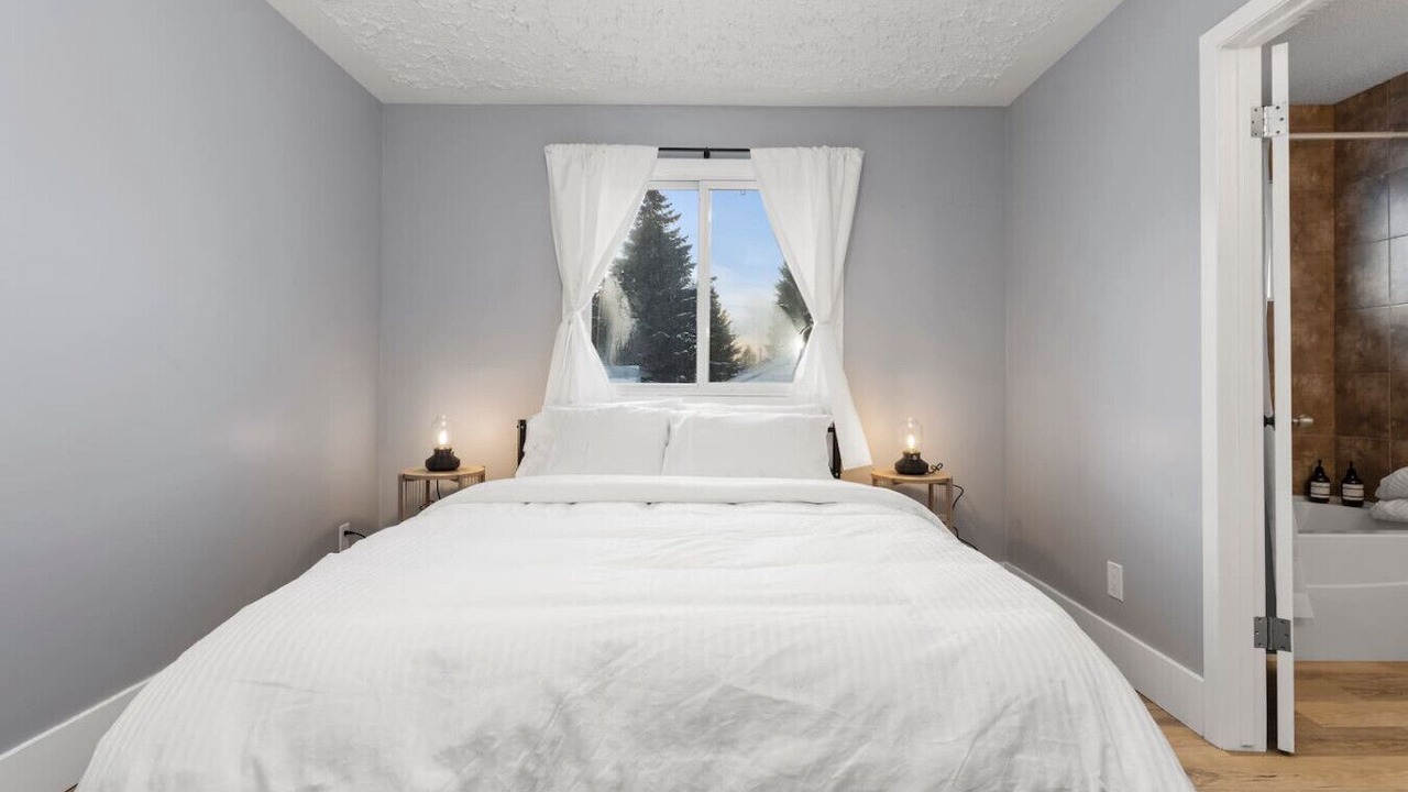Photo of Bedroom in Jasper Place