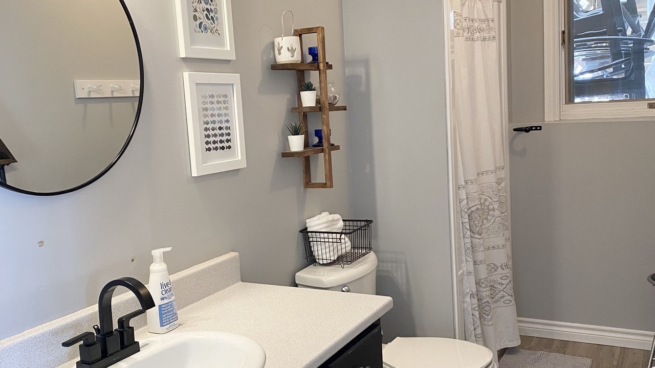 Photo of Bathroom in North River