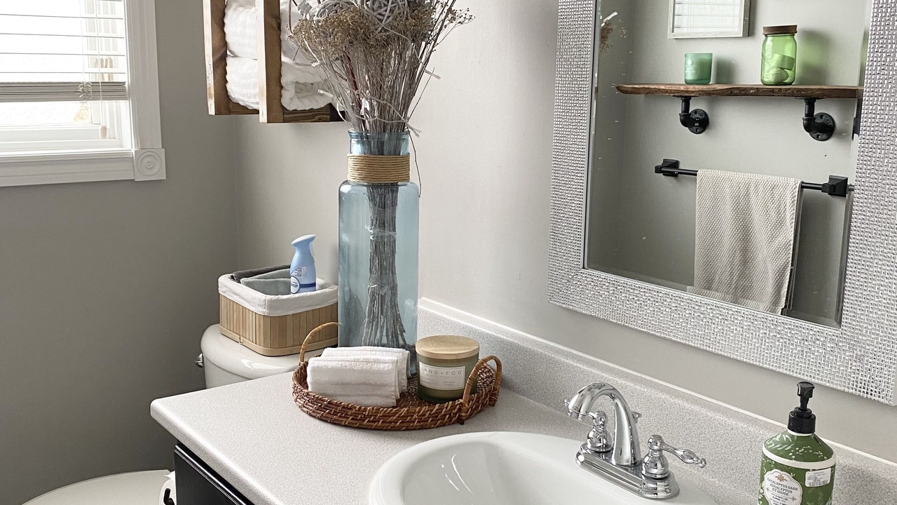 Photo of Bathroom in North River