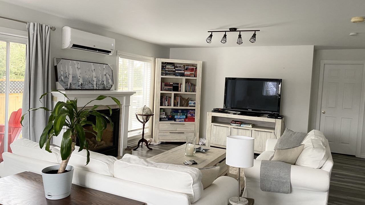 Photo of Livingroom in North River