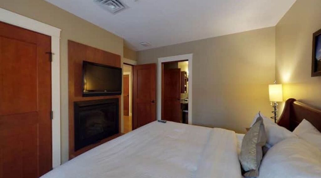 Photo of Bedroom in Cougar Creek