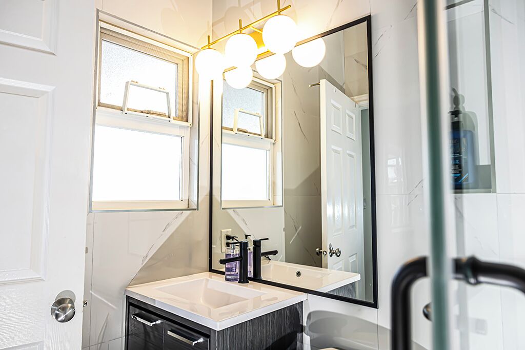 Photo of Bathroom in Renfrew-Collingwood