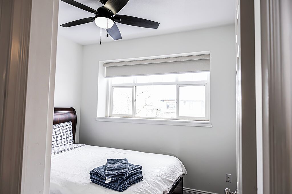Photo of Bedroom in Renfrew-Collingwood
