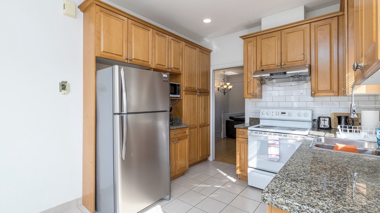 Photo of Kitchen in Renfrew-Collingwood