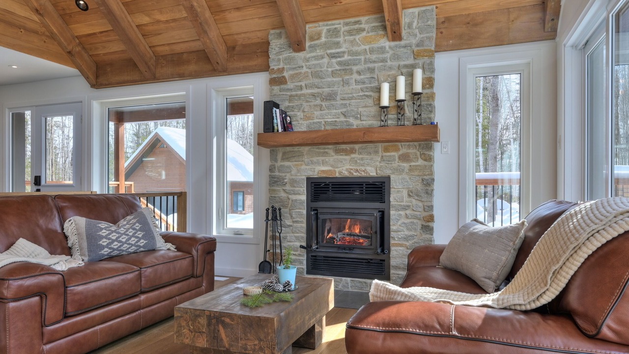 Photo of Livingroom in Amherst