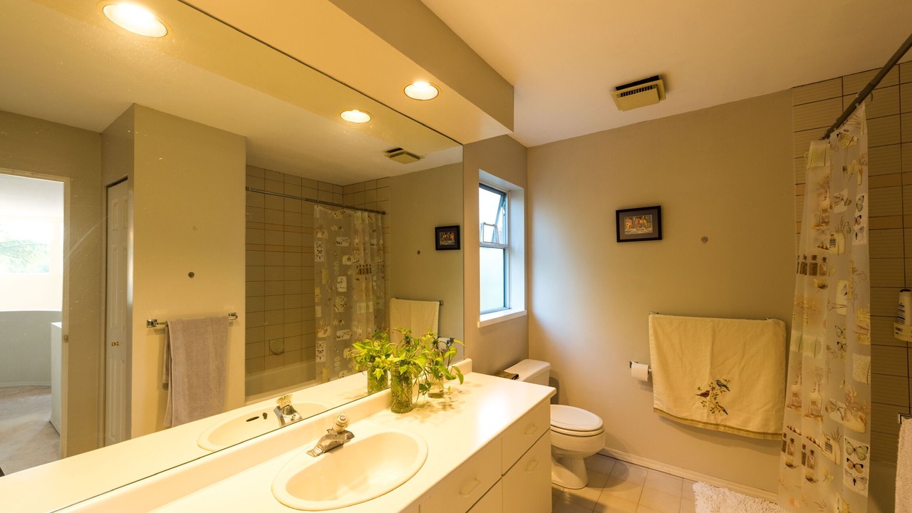 Photo of Bathroom in Caulfeild