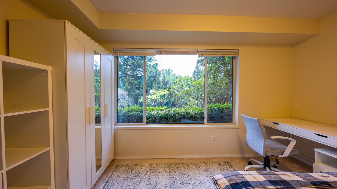 Photo of Bedroom in Caulfeild