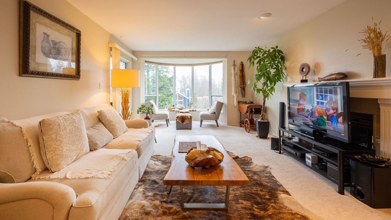 Photo of Livingroom in Caulfeild