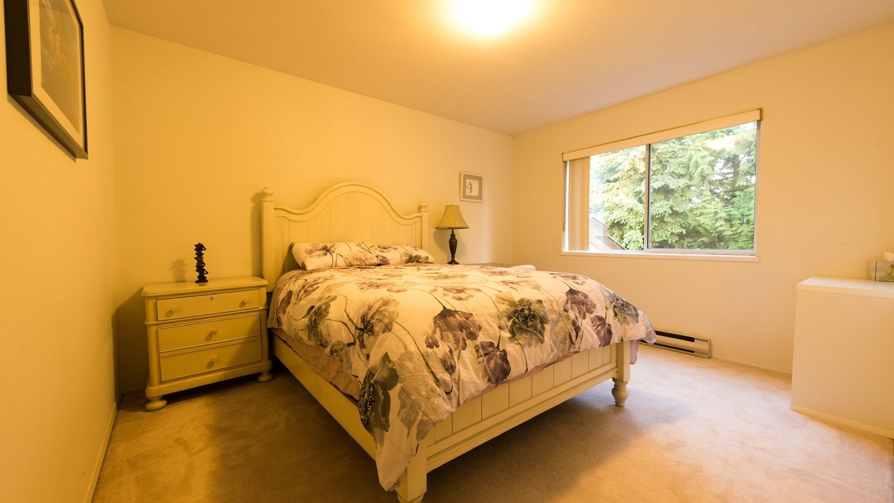 Photo of Bedroom in Caulfeild