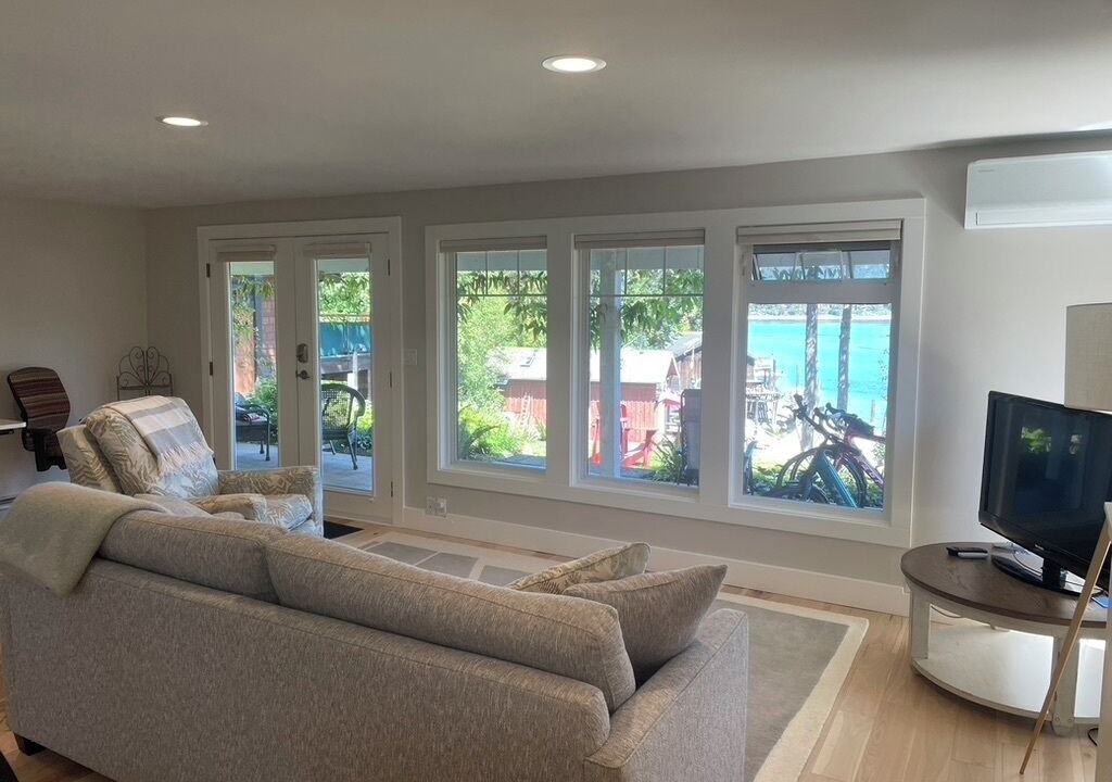 Photo of Livingroom in North Saanich