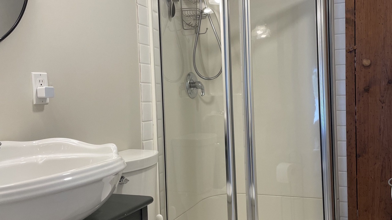 Photo of Bathroom in North Saanich