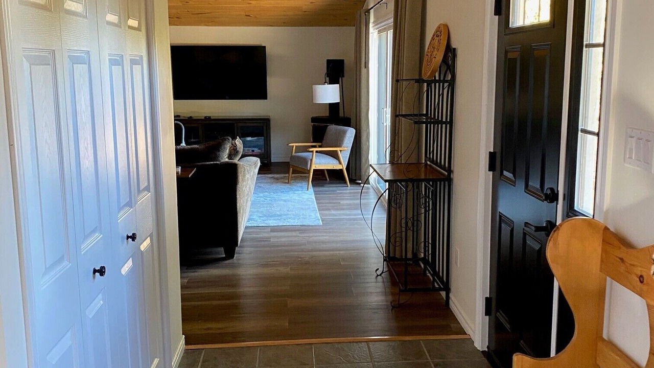 Photo of Livingroom in Markdale