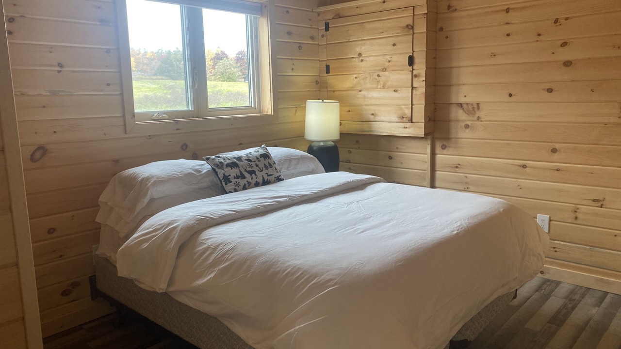 Photo of Bedroom in Otonabee-South Monaghan