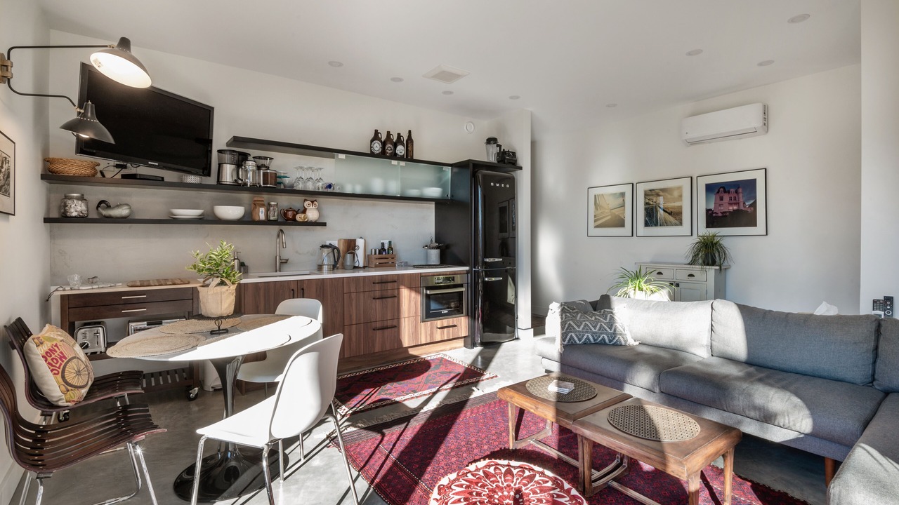 Photo of Livingroom in Okanagan-Similkameen
