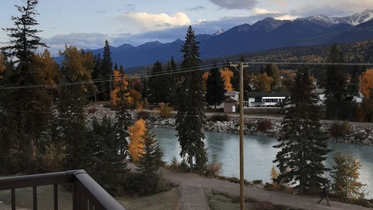 Photo of Outdoor in Golden