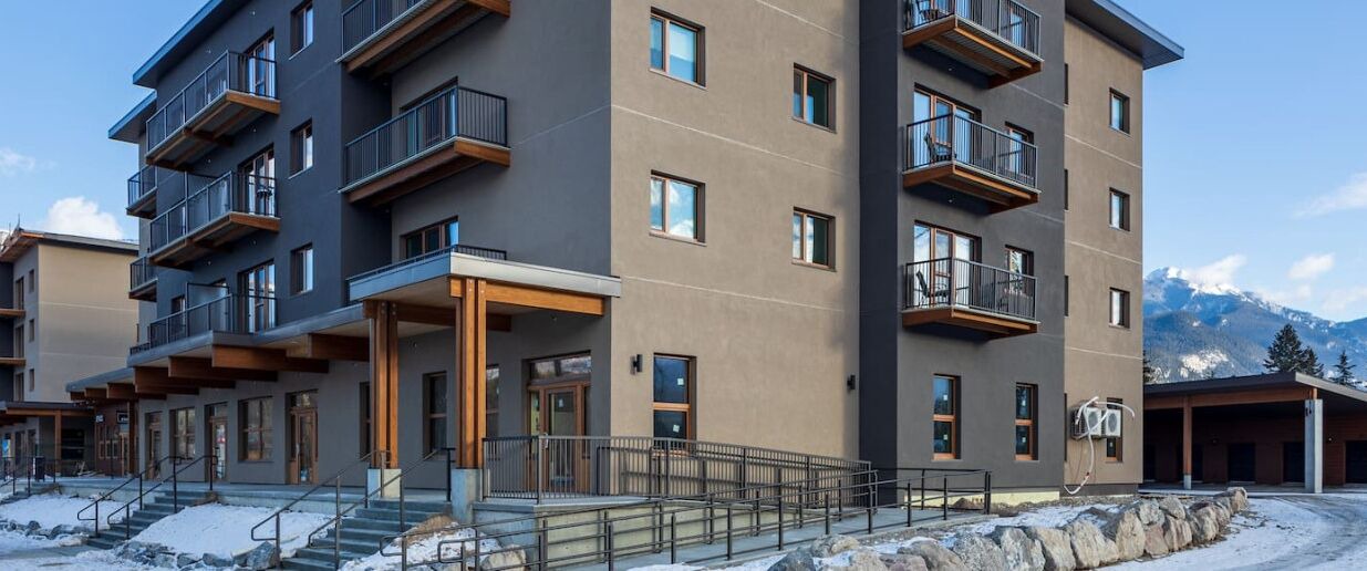 Photo of Outdoor in Golden