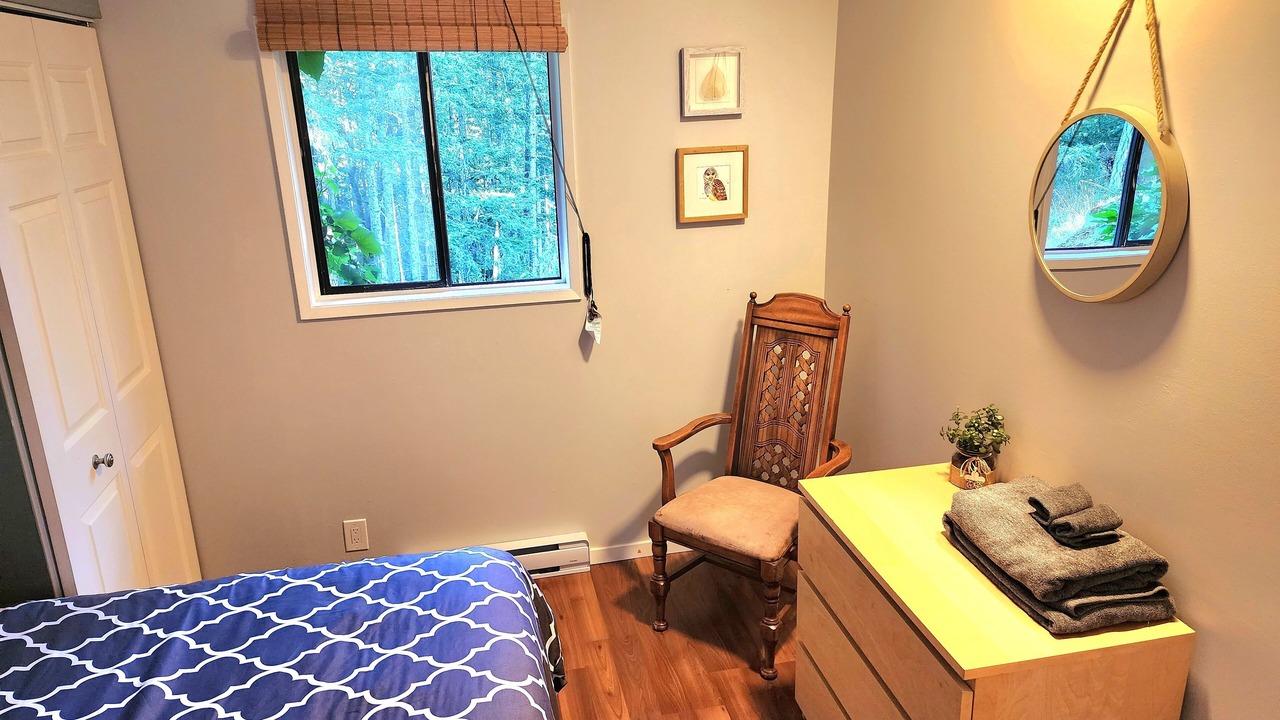 Photo of Bedroom in Metchosin