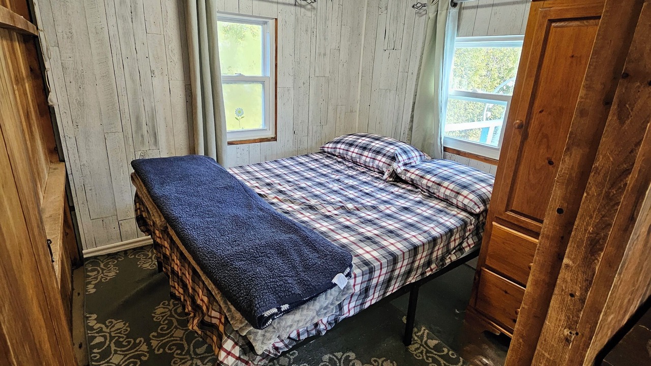 Photo of Bedroom in Lindsay