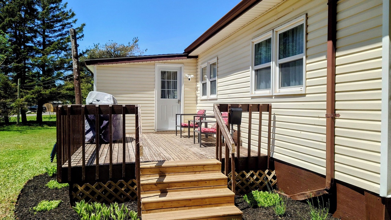 Photo of Patio Balcony in Linkletter