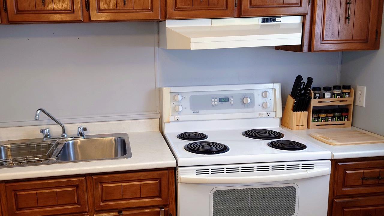 Photo of Kitchen in Linkletter