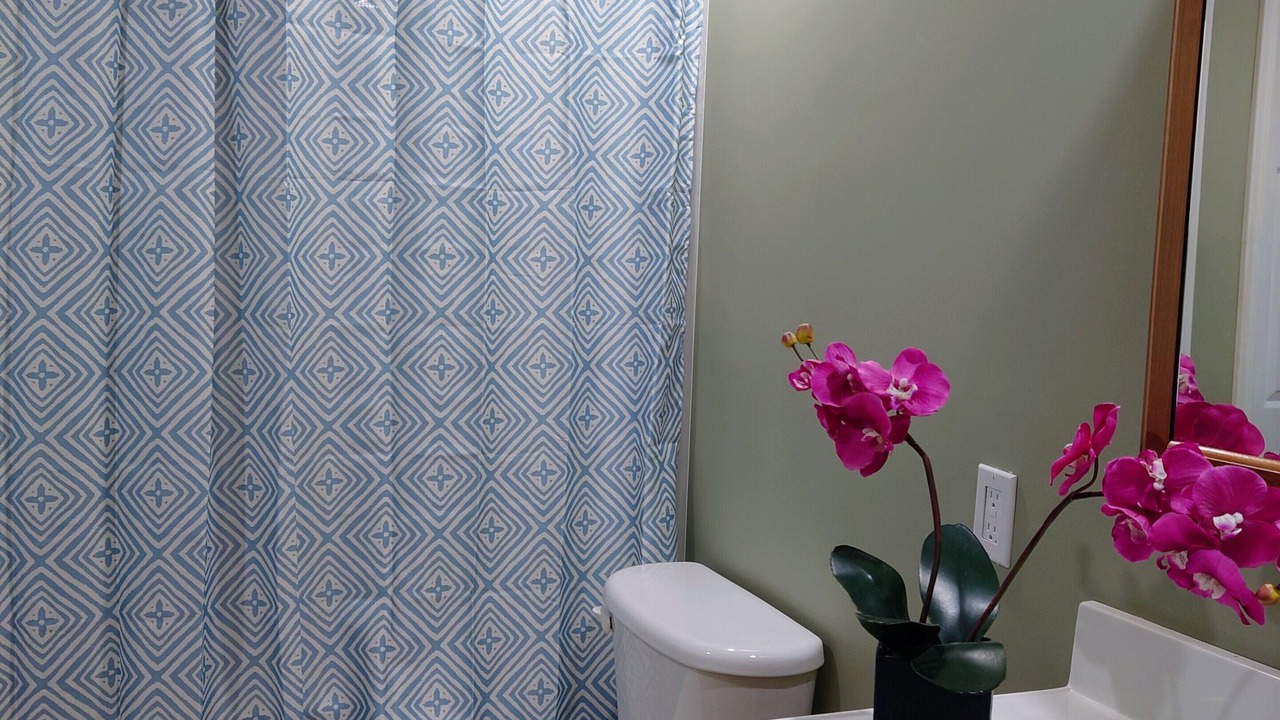 Photo of Bathroom in Linkletter