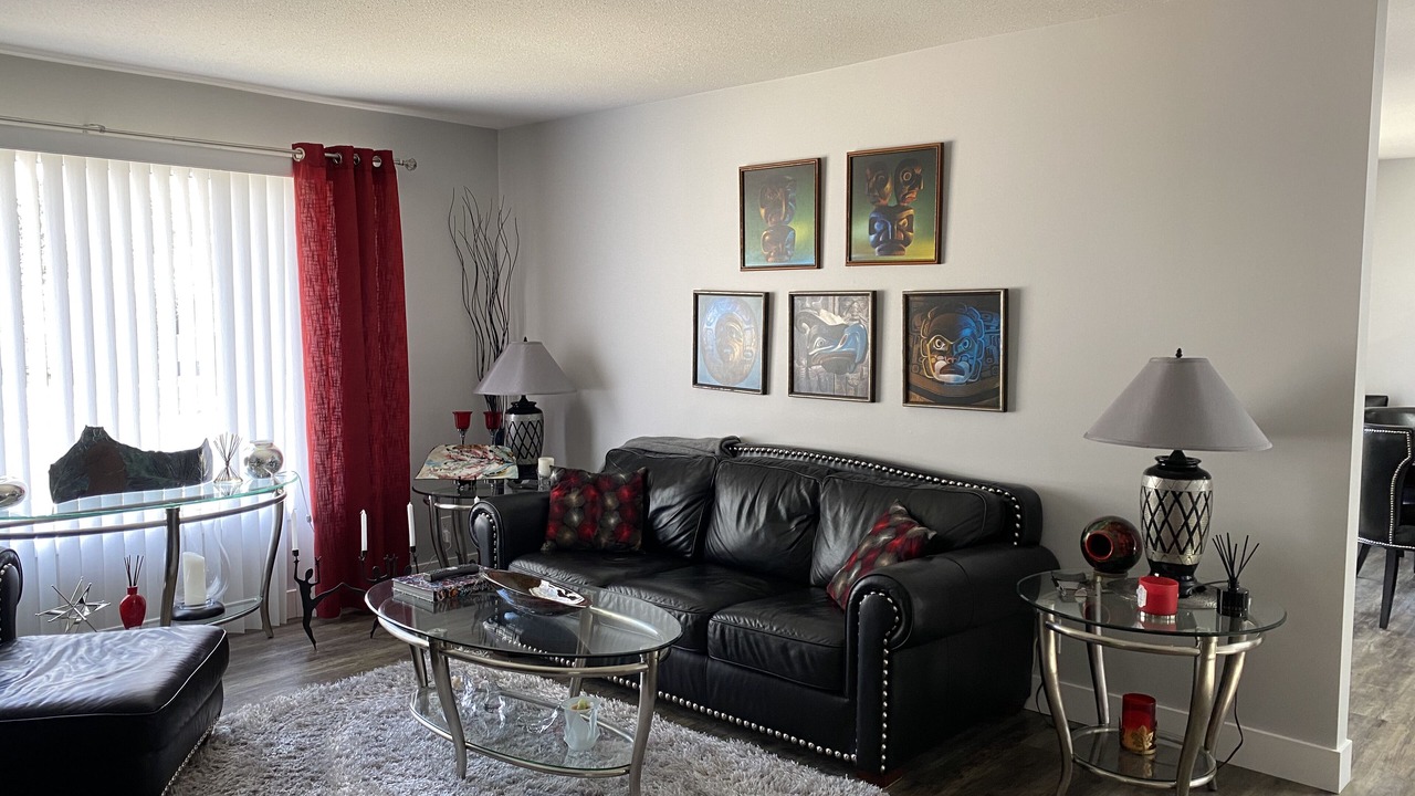 Photo of Livingroom in South Lethbridge