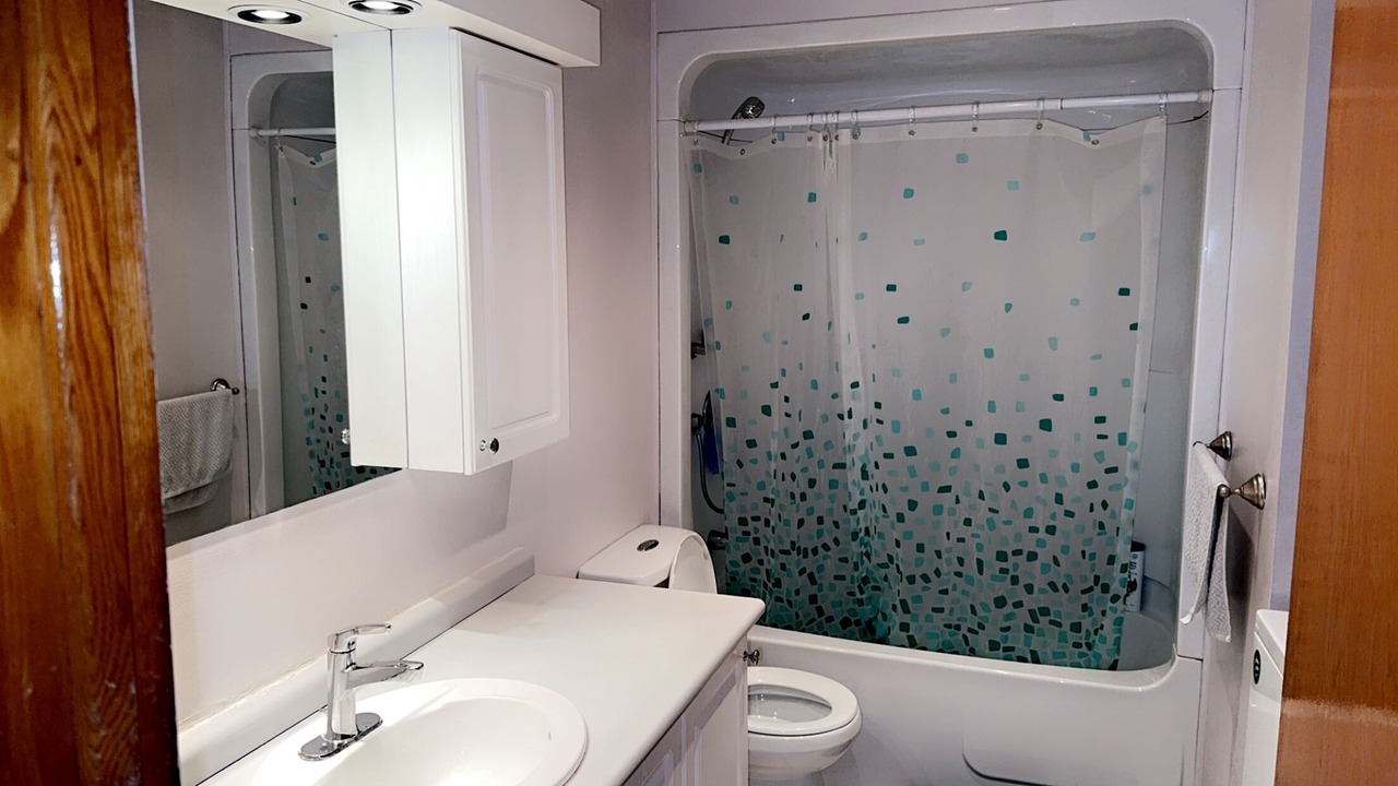 Photo of Bathroom in LaSalle