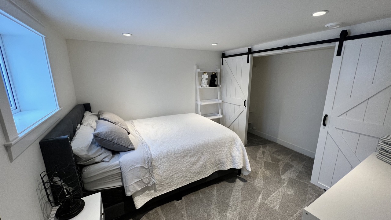 Photo of Bedroom in Shawnigan Lake