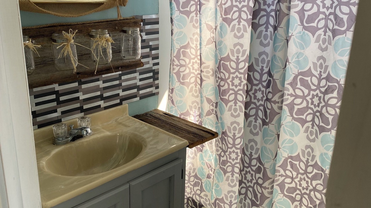 Photo of Bathroom in Mayfield