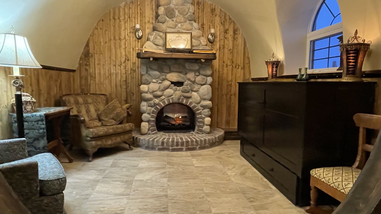 Photo of Livingroom in Drumheller