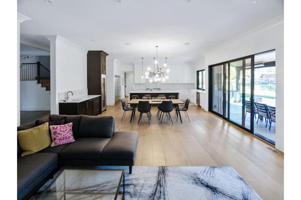 Photo of Livingroom in Langley