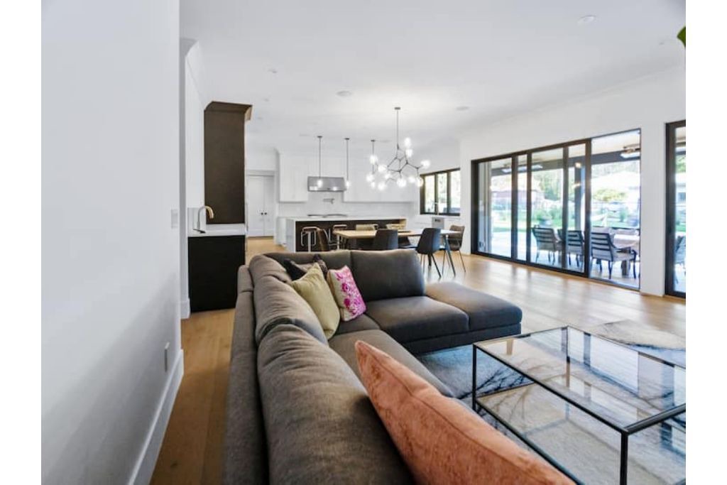 Photo of Livingroom in Langley