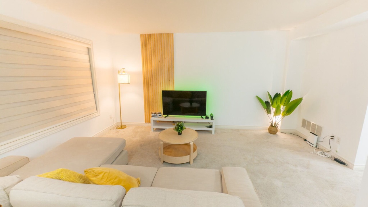 Photo of Livingroom in Thorold
