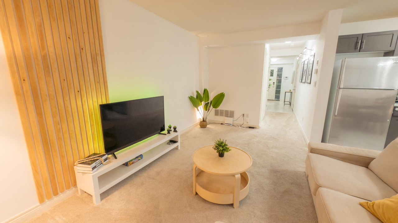 Photo of Livingroom in Thorold