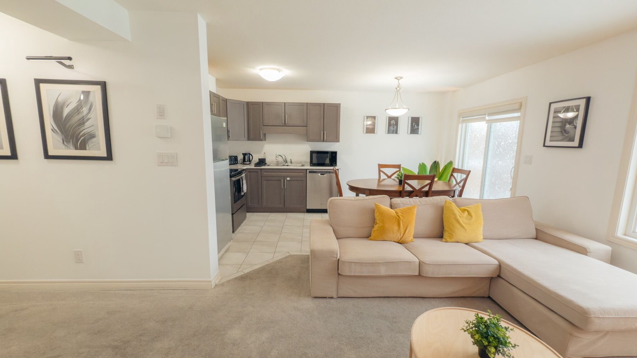 Photo of Livingroom in Thorold