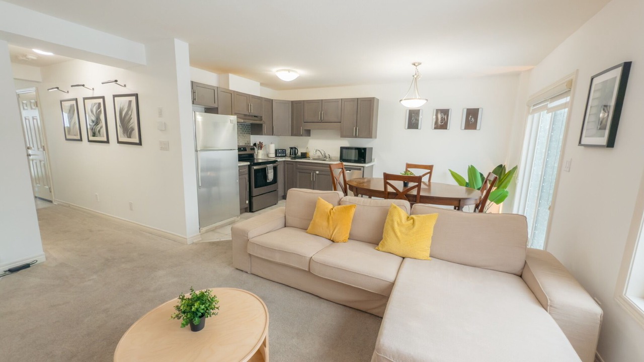Photo of Livingroom in Thorold
