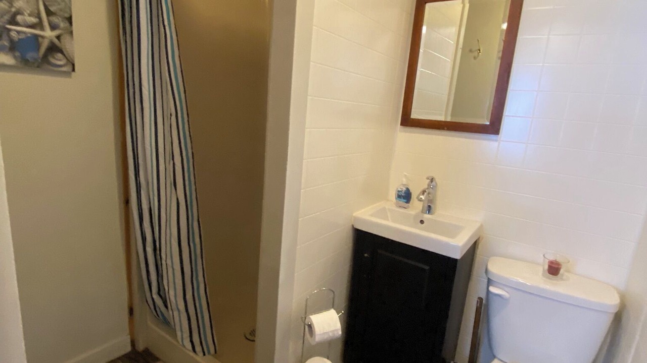 Photo of Bathroom in Wasaga Beach