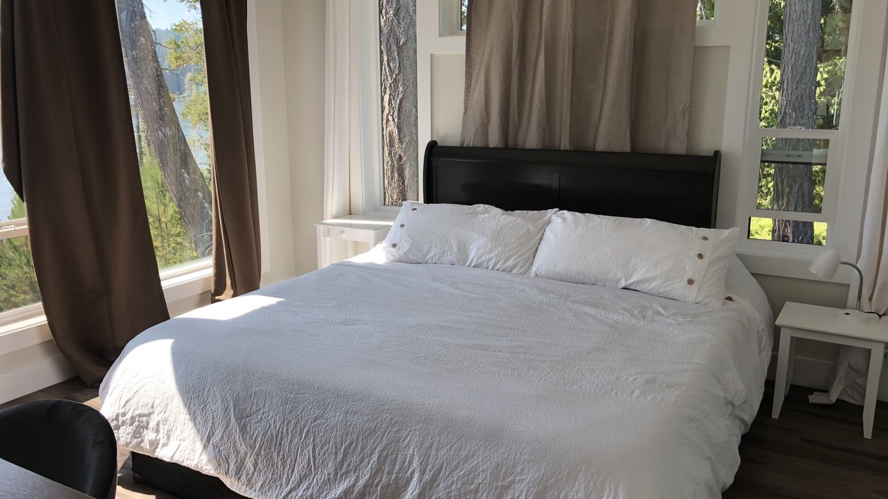 Photo of Bedroom in Shawnigan Lake