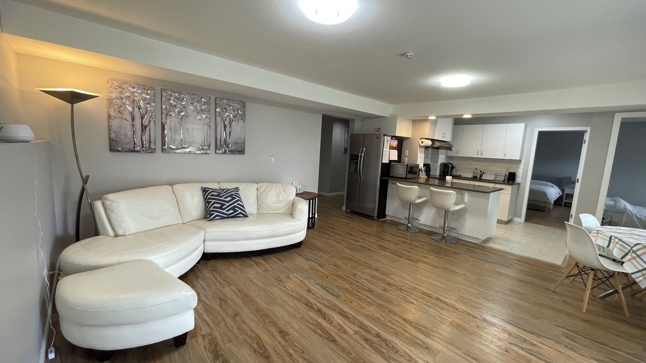 Photo of Livingroom in Guildford