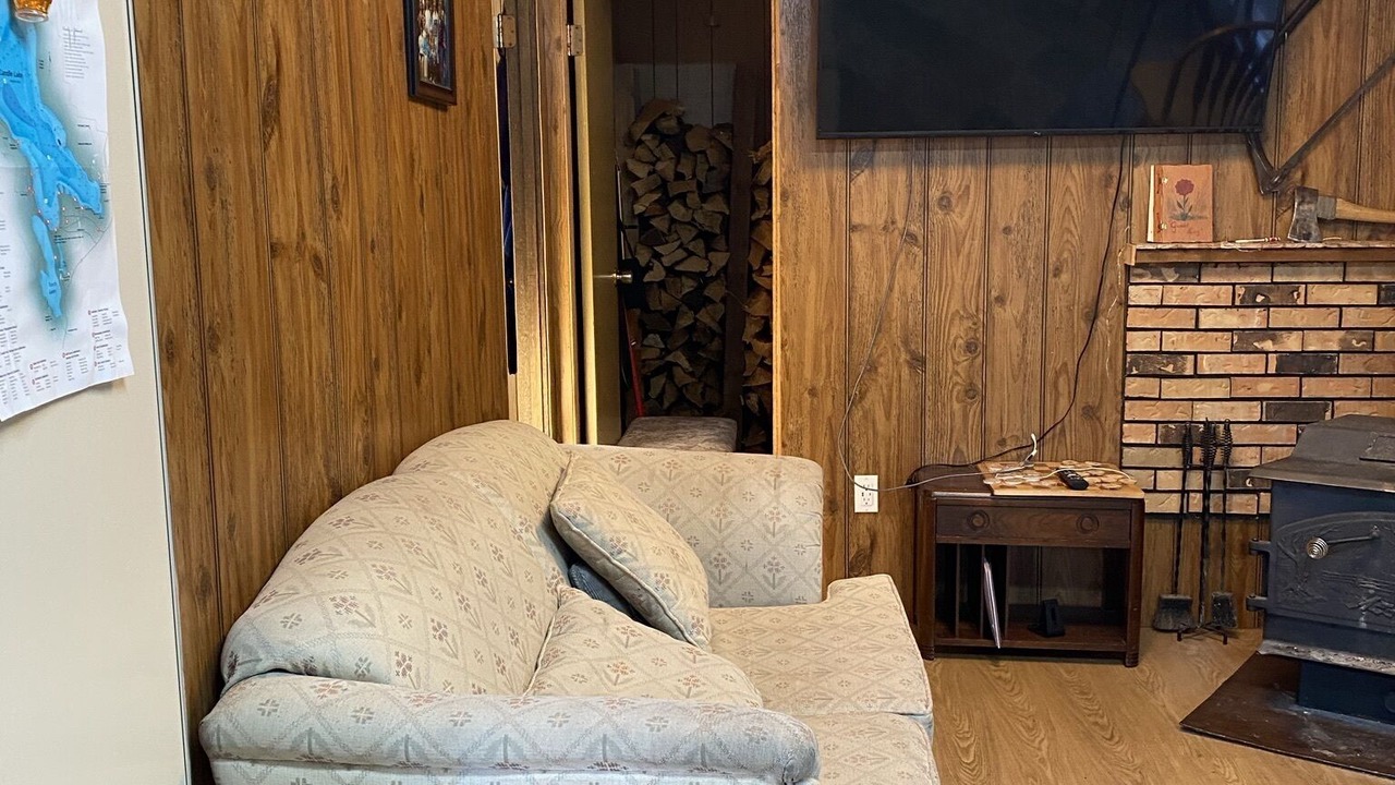 Photo of Livingroom in Candle Lake