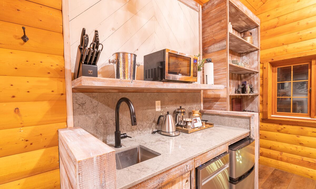 Photo of Kitchen in Lake Louise