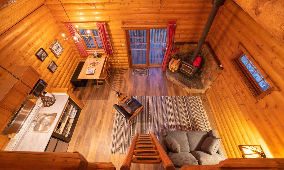 Photo of Livingroom in Lake Louise
