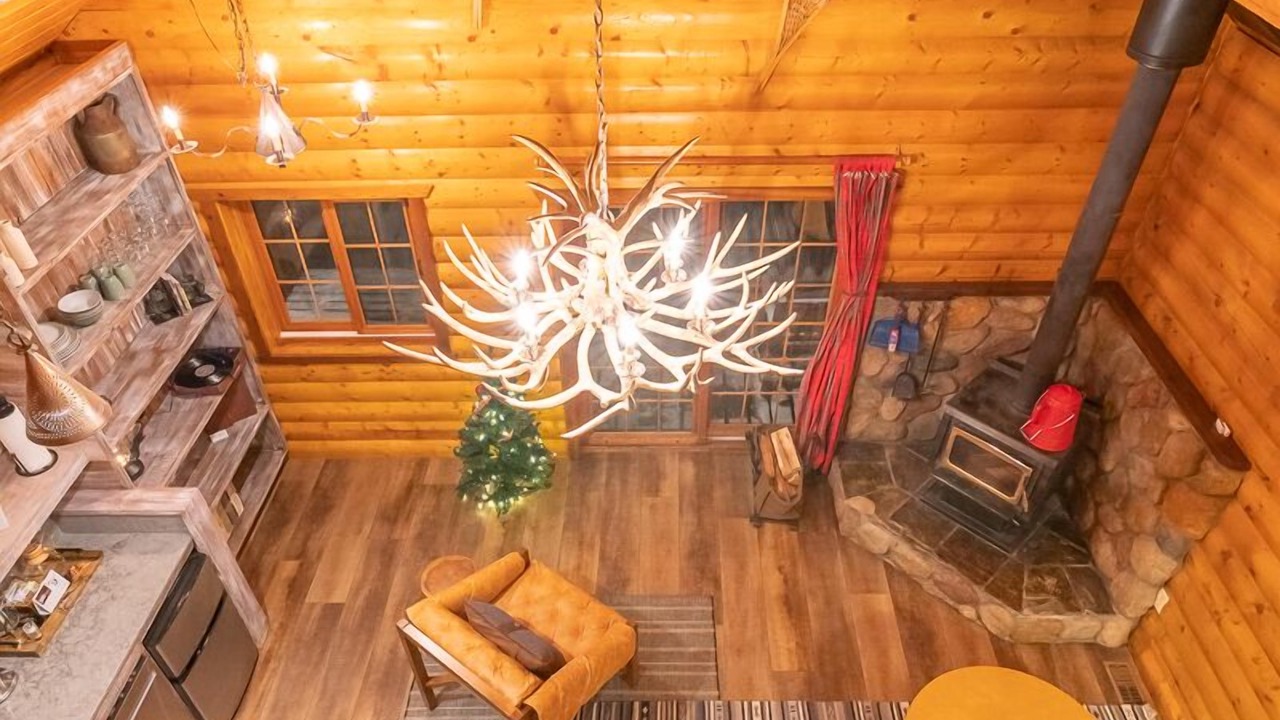 Photo of Livingroom in Lake Louise