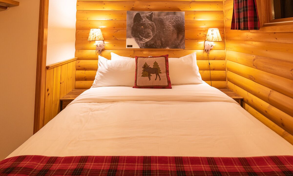 Photo of Bedroom in Lake Louise